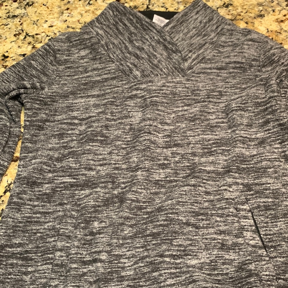 Girl sweatsuit (top and bottoms)